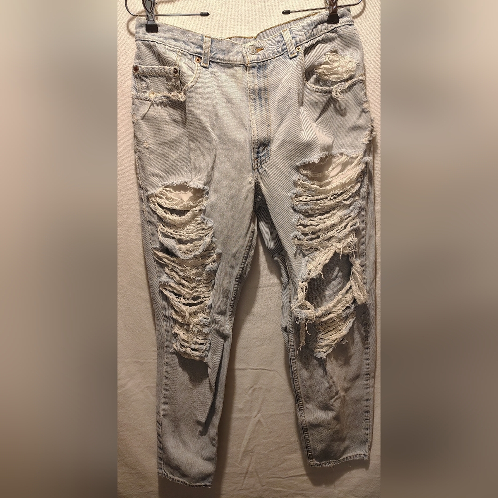Levi's 560 Loose Fit Tapered Leg Intentionally Destroyed Vintage Jeans 32 X 32
